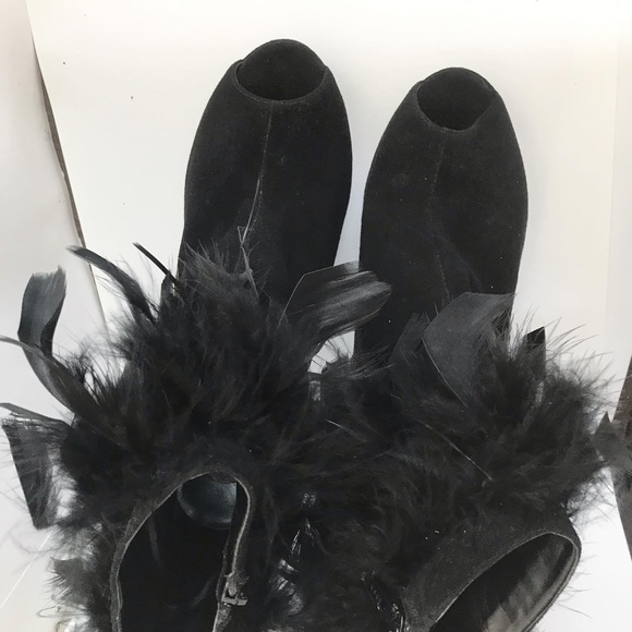 LIKE NEW Sacha London leather ankle bootie high heels peep toe with feathers - Picture 4 of 7